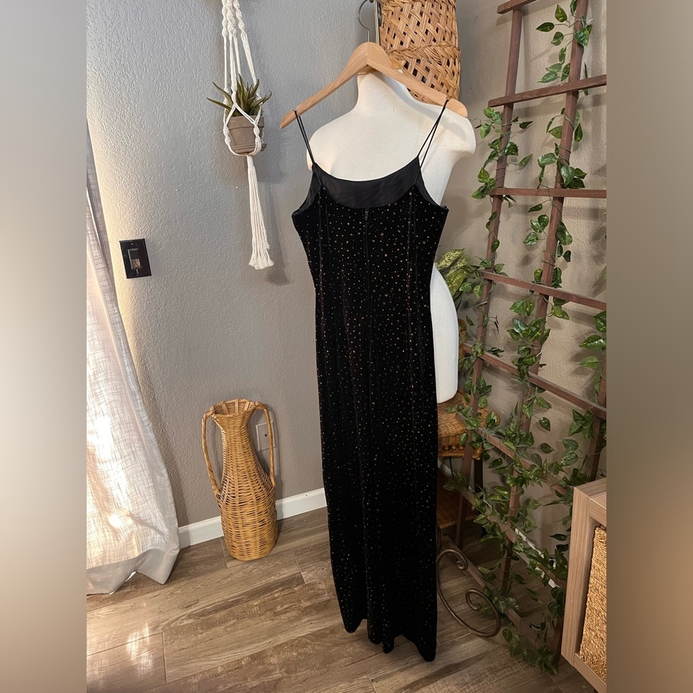 Betsy & Adam Vintage Black Velvet Jeweled Sparkle Maxi Dress Formal Evening Gown - Picture 15 of 17